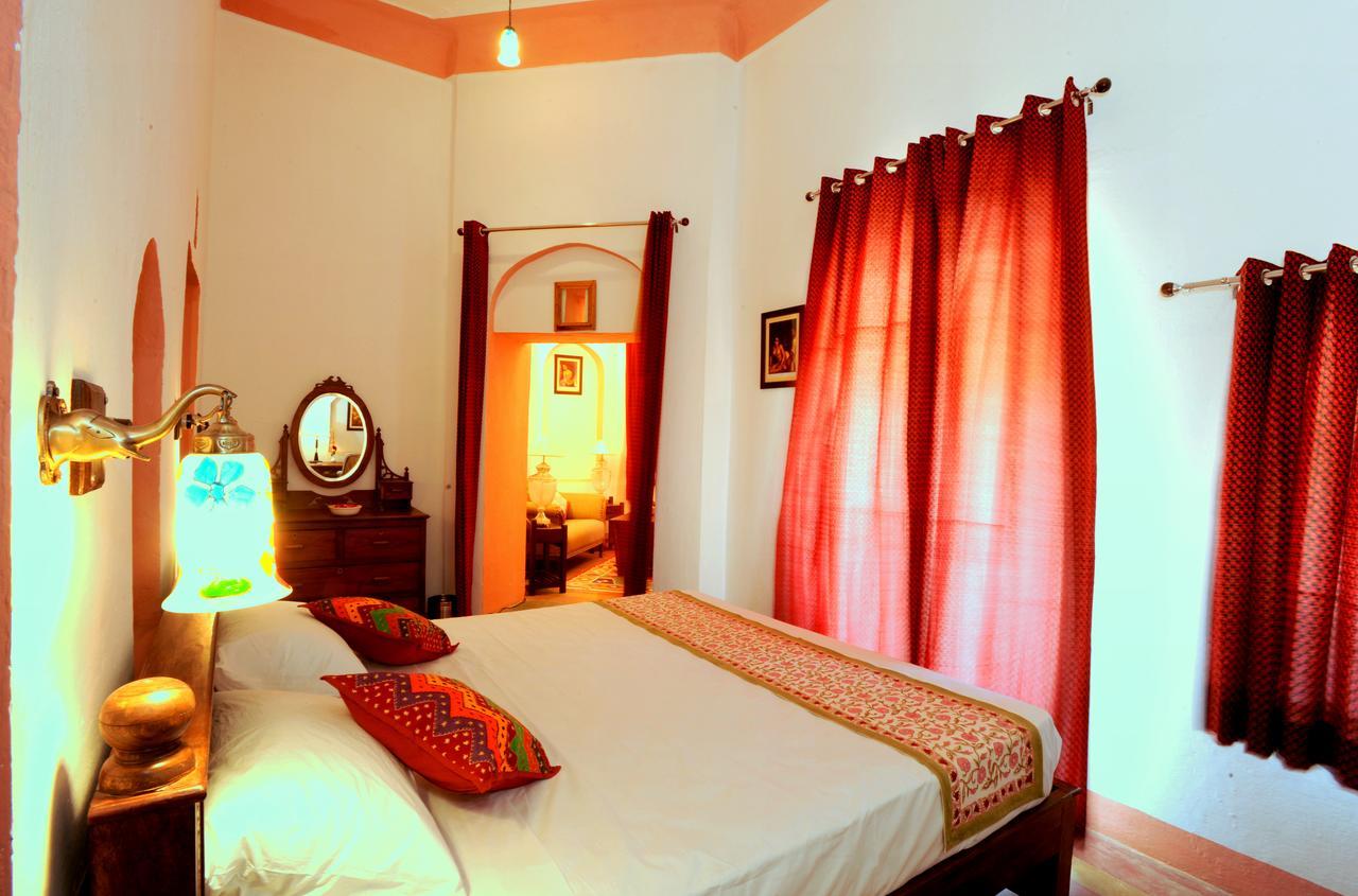 Hotel Ram Bihari Palace à Alwar Extérieur photo